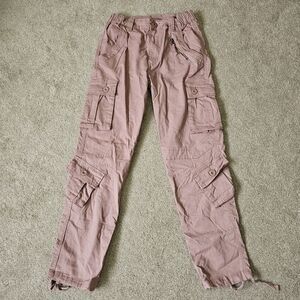 NWOT Mauve Utility Cargo Pants – Size 2